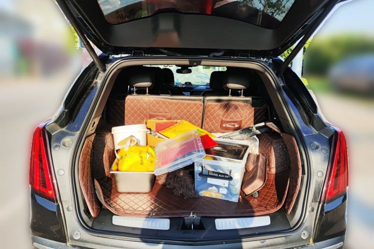 Used Cadillac XT5 2022 2.0T Four-Wheel Drive Luxury Version Trunk