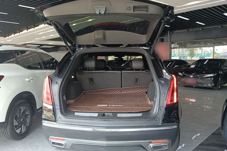 Used Cadillac XT5 2022 2.0T Two-Wheel Drive Luxury Version Trunk