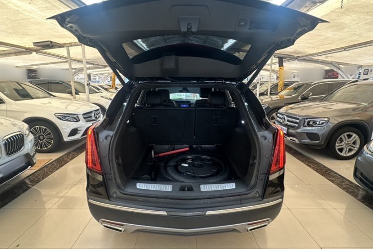 Used Cadillac XT5 2022 2.0T Two-Wheel Drive Luxury Version Trunk
