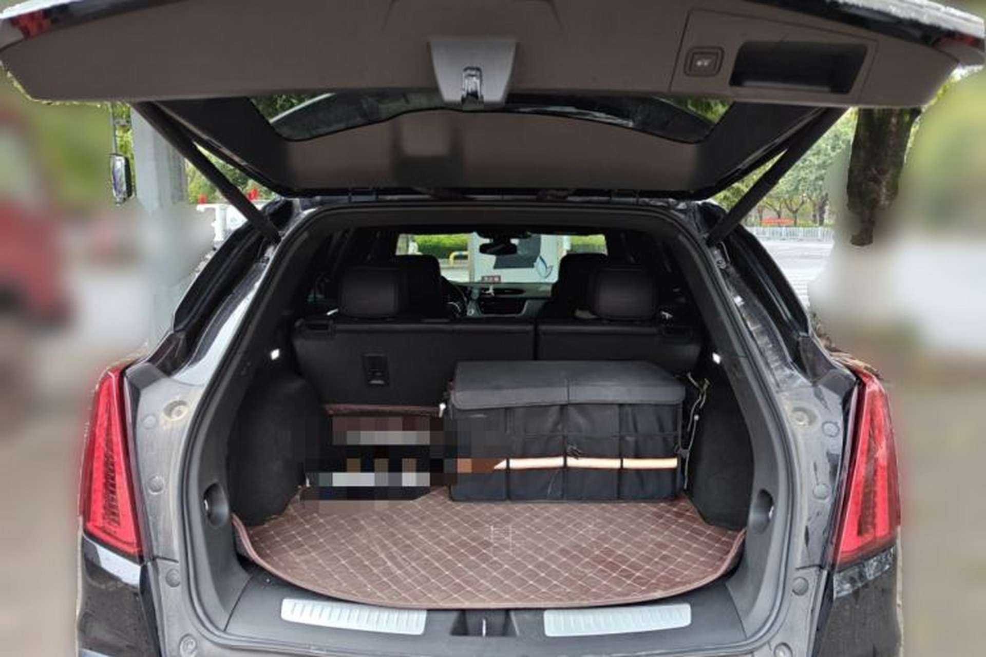Used Cadillac XT5 2022 2.0T Two-Wheel Drive Luxury Version Trunk