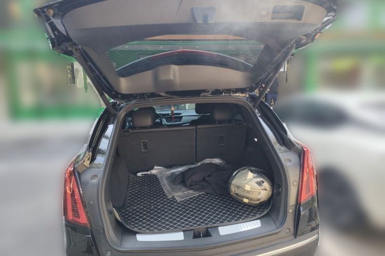 Used Cadillac XT5 2022 2.0T Two-Wheel Drive Luxury Version Trunk