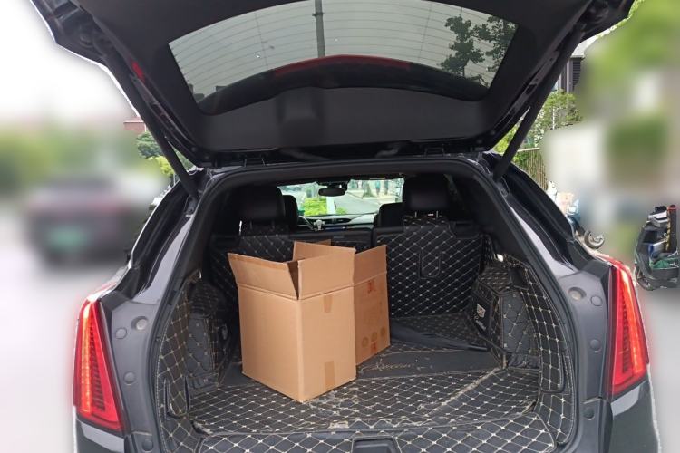 Used Cadillac XT5 2022 2.0T Two-Wheel Drive Luxury Version Trunk