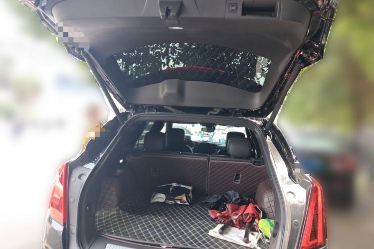 Used Cadillac XT5 2022 2.0T Two-Wheel Drive Luxury Version Trunk