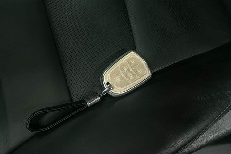 Used Cadillac XT5 2022 2.0T Four-Wheel Drive Premium Edition Vehicle Key