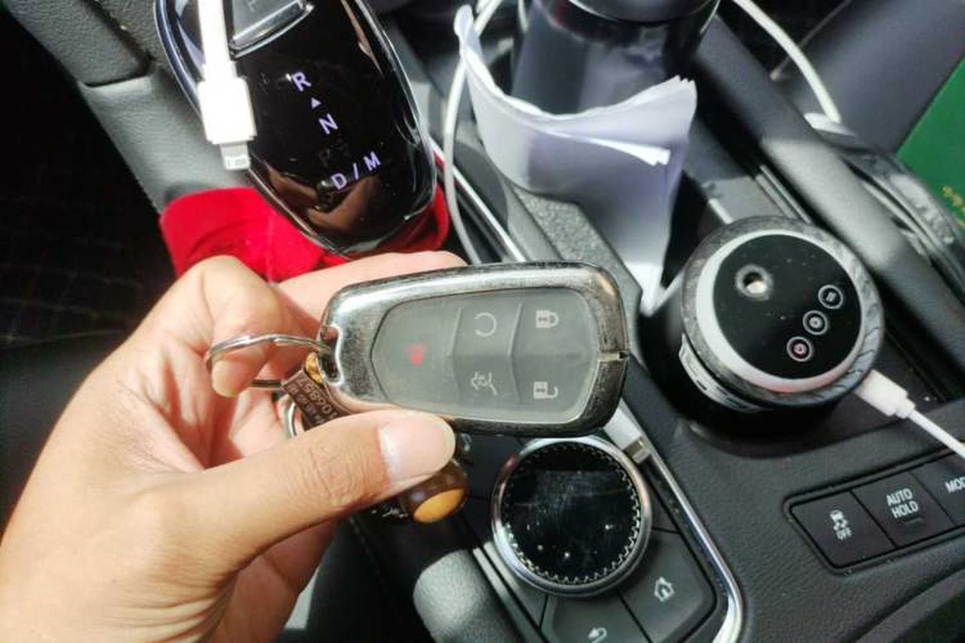 Used Cadillac XT5 2022 2.0T Two-Wheel Drive Luxury Version Vehicle Key
