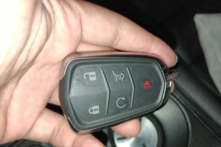 Used Cadillac XT5 2022 2.0T Two-Wheel Drive Luxury Version Vehicle Key