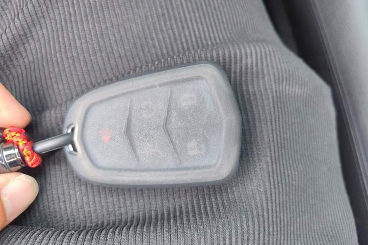 Used Cadillac XT5 2022 2.0T Four-Wheel Drive Premium Edition Vehicle Key