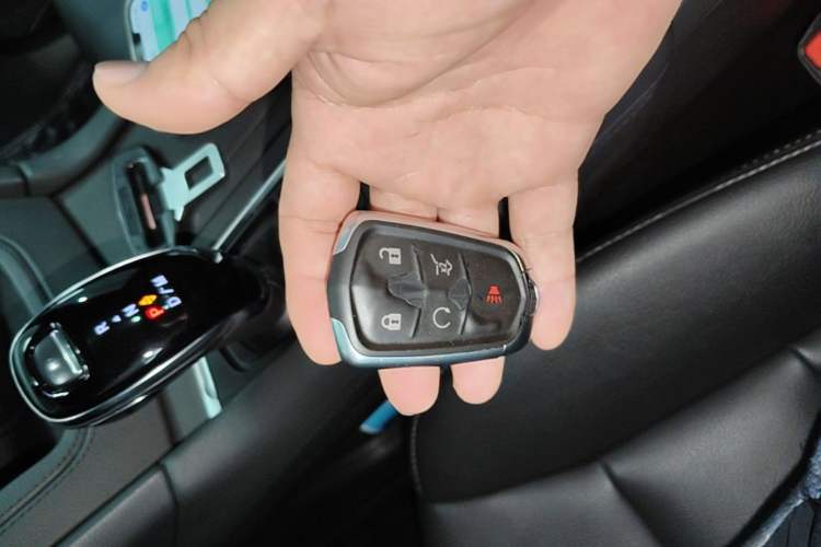 Used Cadillac XT5 2022 2.0T Two-Wheel Drive Luxury Version Vehicle Key