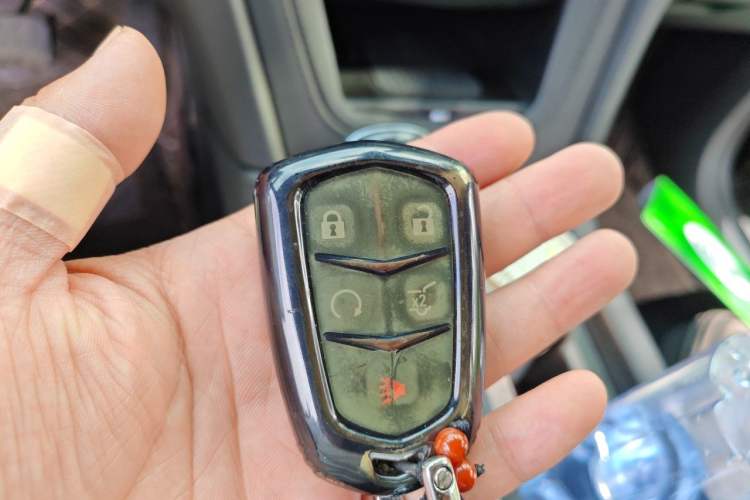 Used Cadillac XT5 2022 2.0T Four-Wheel Drive Luxury Version Vehicle Key