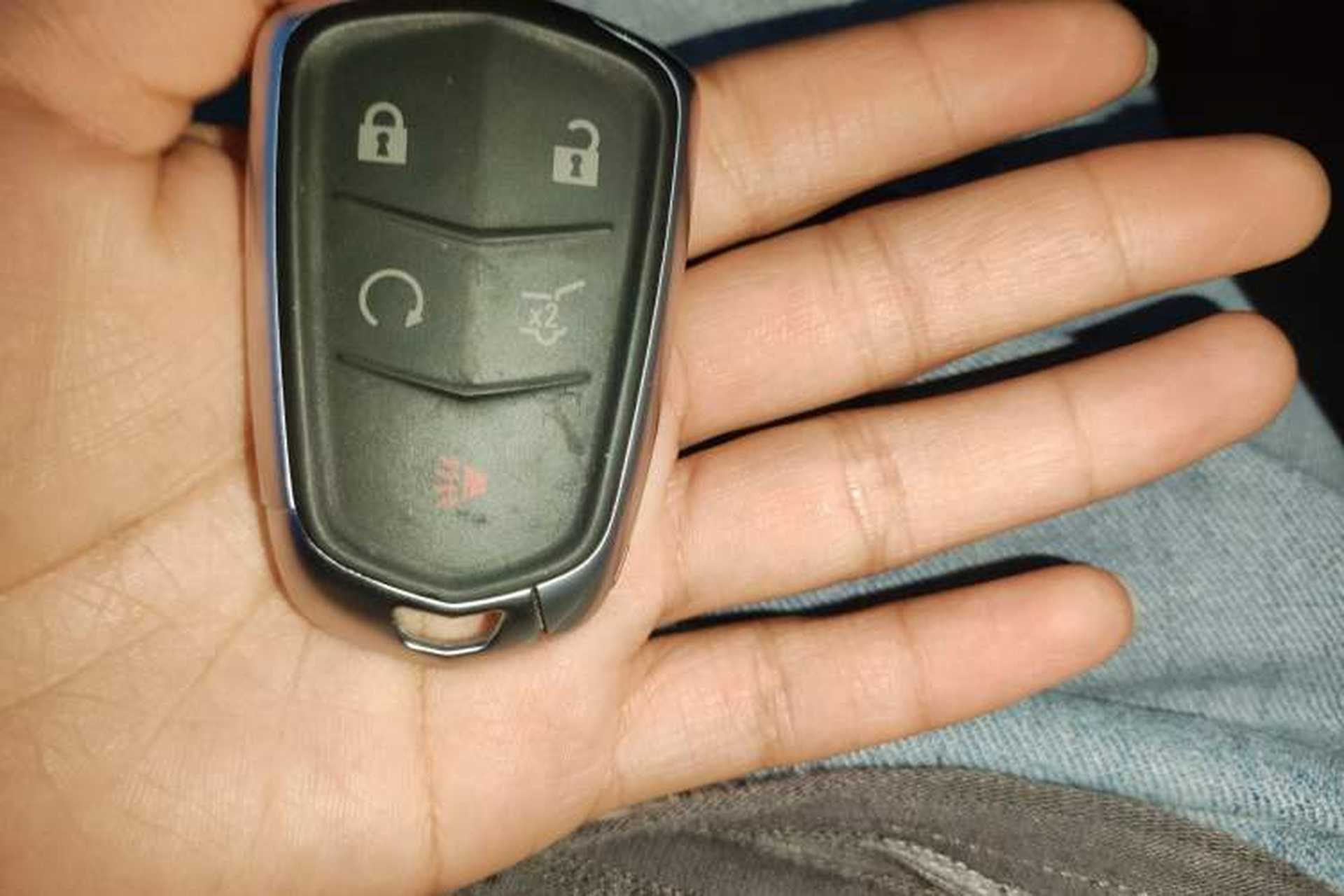 Used Cadillac XT5 2022 2.0T Two-Wheel Drive Luxury Version Vehicle Key