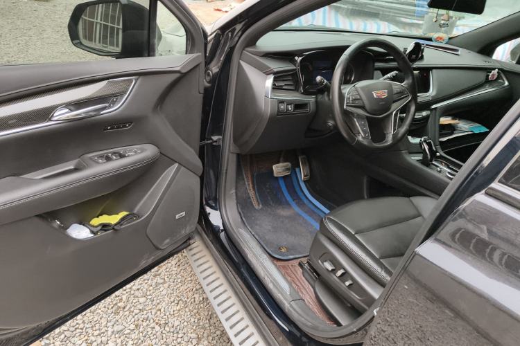 Used Cadillac XT5 2022 2.0T Four-Wheel Drive Premium Edition Driver Seat
