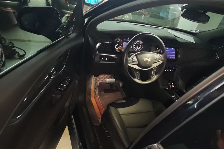 Used Cadillac XT5 2022 2.0T Two-Wheel Drive Luxury Version Driver Seat