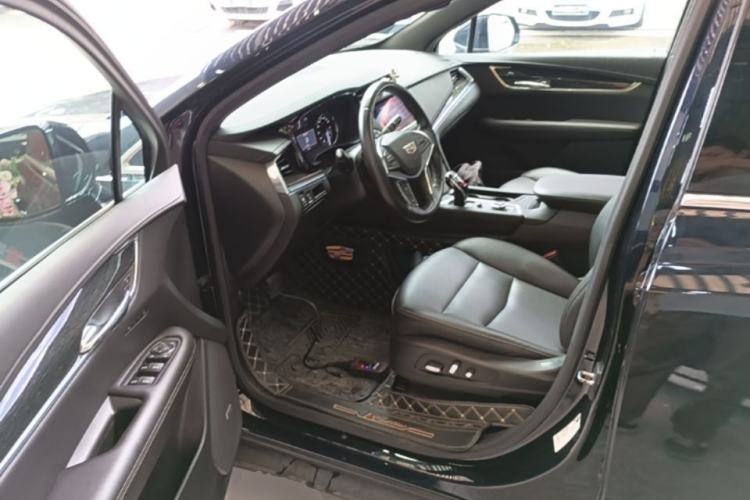 Used Cadillac XT5 2022 2.0T Two-Wheel Drive Luxury Version Driver Seat