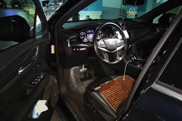 Used Cadillac XT5 2022 2.0T Two-Wheel Drive Luxury Version Driver Seat