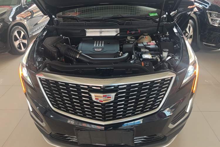 Used Cadillac XT5 2022 2.0T Two-Wheel Drive Luxury Version Engine Bay