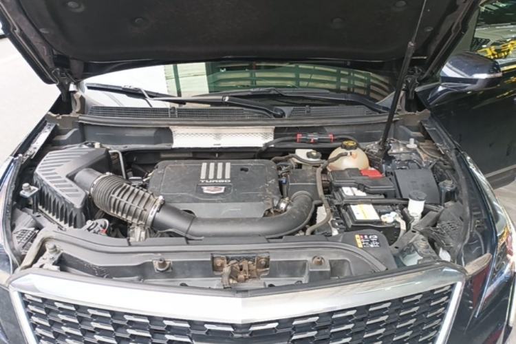 Used Cadillac XT5 2022 2.0T Two-Wheel Drive Luxury Version Engine Bay
