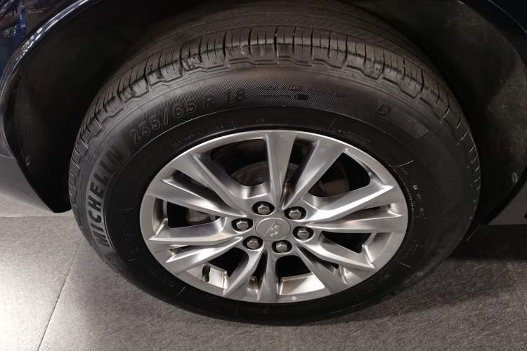 Used Cadillac XT5 2022 2.0T Two-Wheel Drive Luxury Version Exterior 5