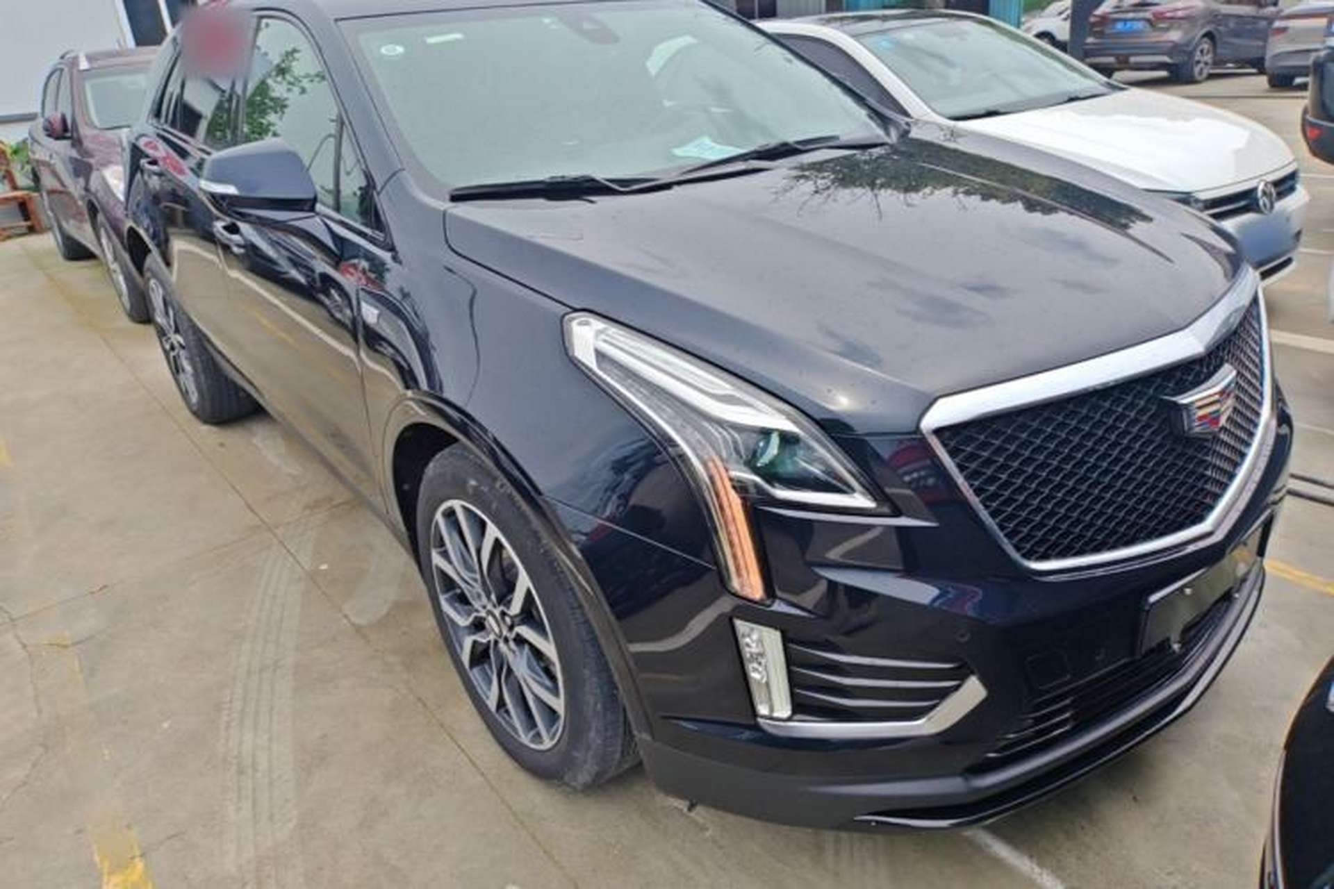 Used Cadillac XT5 2022 2.0T Four-Wheel Drive Luxury Version (Hummingbird Edition) Front Right 45 Deg