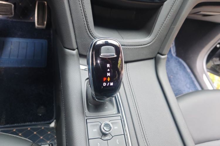 Used Cadillac XT5 2022 2.0T Four-Wheel Drive Luxury Version (Hummingbird Edition) Gear Lever