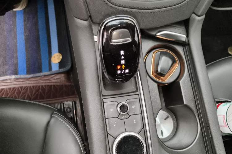 Used Cadillac XT5 2022 2.0T Four-Wheel Drive Premium Edition Gear Lever