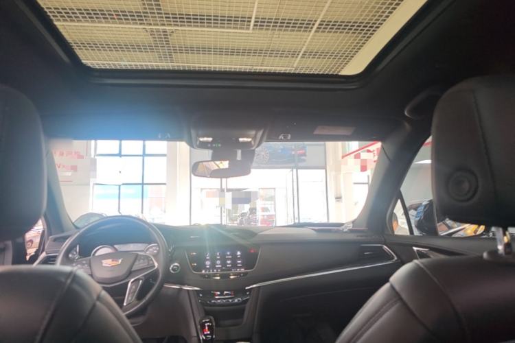 Used Cadillac XT5 2022 2.0T Two-Wheel Drive Luxury Version Headliner
