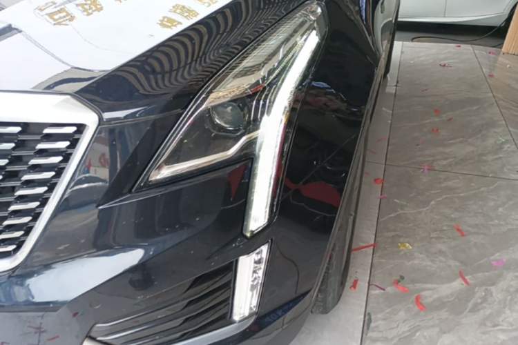Used Cadillac XT5 2022 2.0T Two-Wheel Drive Luxury Version Left Front Headlight