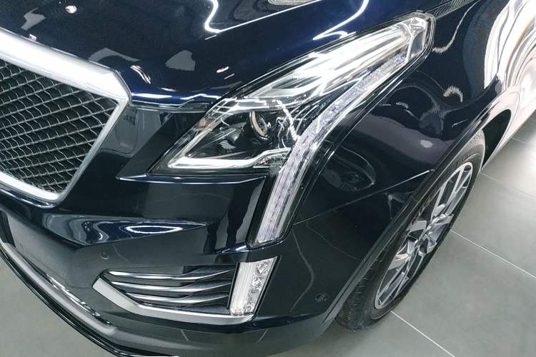 Used Cadillac XT5 2022 2.0T Four-Wheel Drive Platinum Edition Left Front Headlight