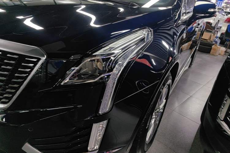 Used Cadillac XT5 2022 2.0T Two-Wheel Drive Luxury Version Left Front Headlight