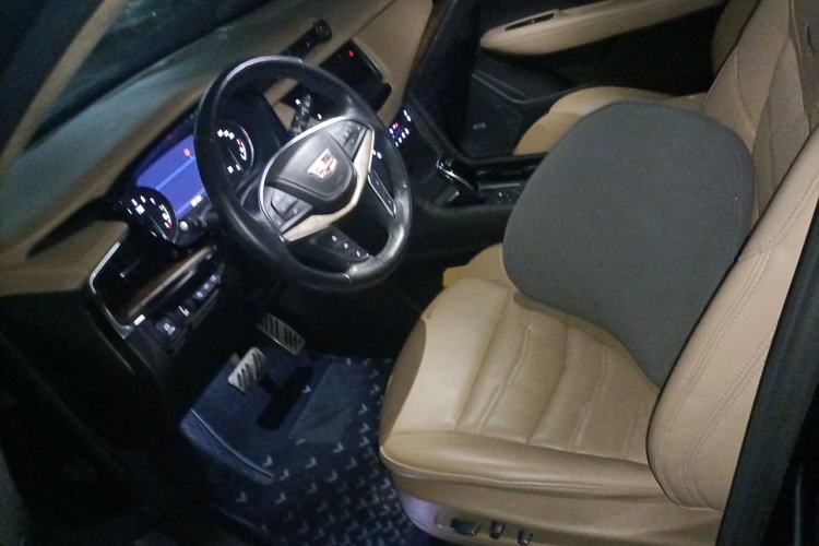 Used Cadillac XT5 2022 2.0T Four-Wheel Drive Platinum Edition Left Front Seat