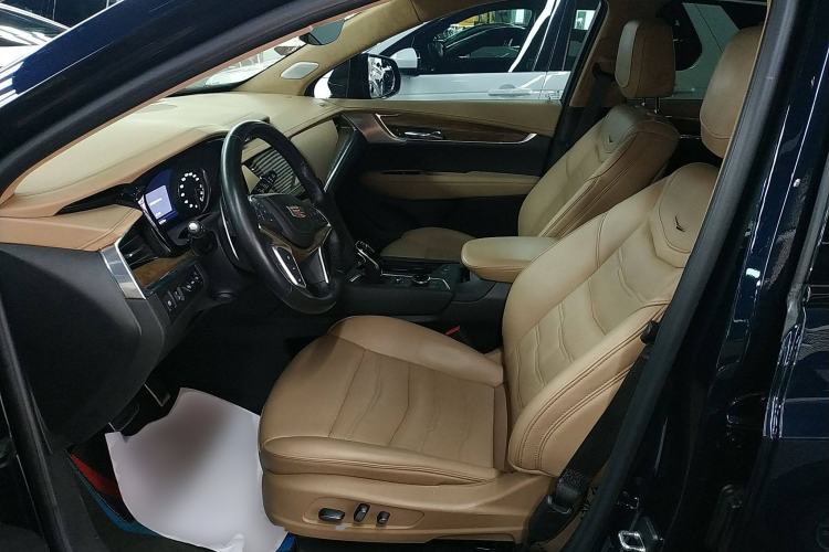 Used Cadillac XT5 2022 2.0T Four-Wheel Drive Platinum Edition Left Front Seat