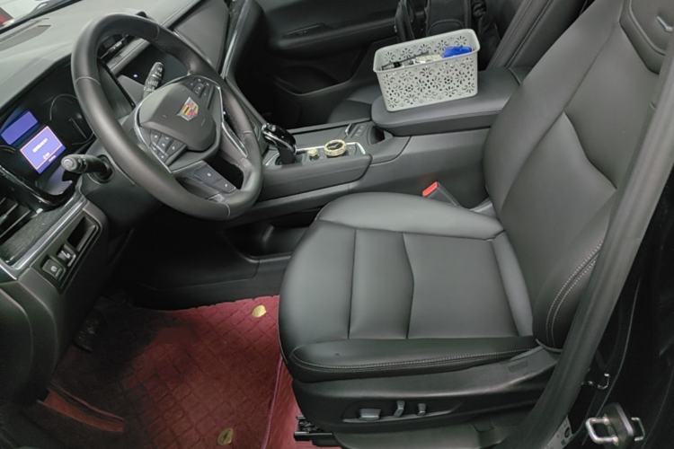 Used Cadillac XT5 2022 2.0T Two-Wheel Drive Luxury Version Left Front Seat