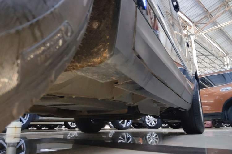 Used Cadillac XT5 2022 2.0T Two-Wheel Drive Luxury Version Left Side Sill