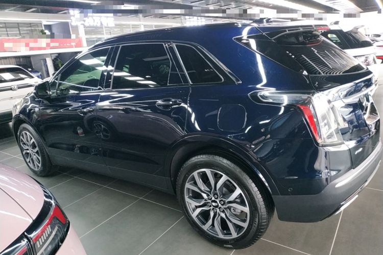 Used Cadillac XT5 2022 2.0T Four-Wheel Drive Platinum Edition Left Side