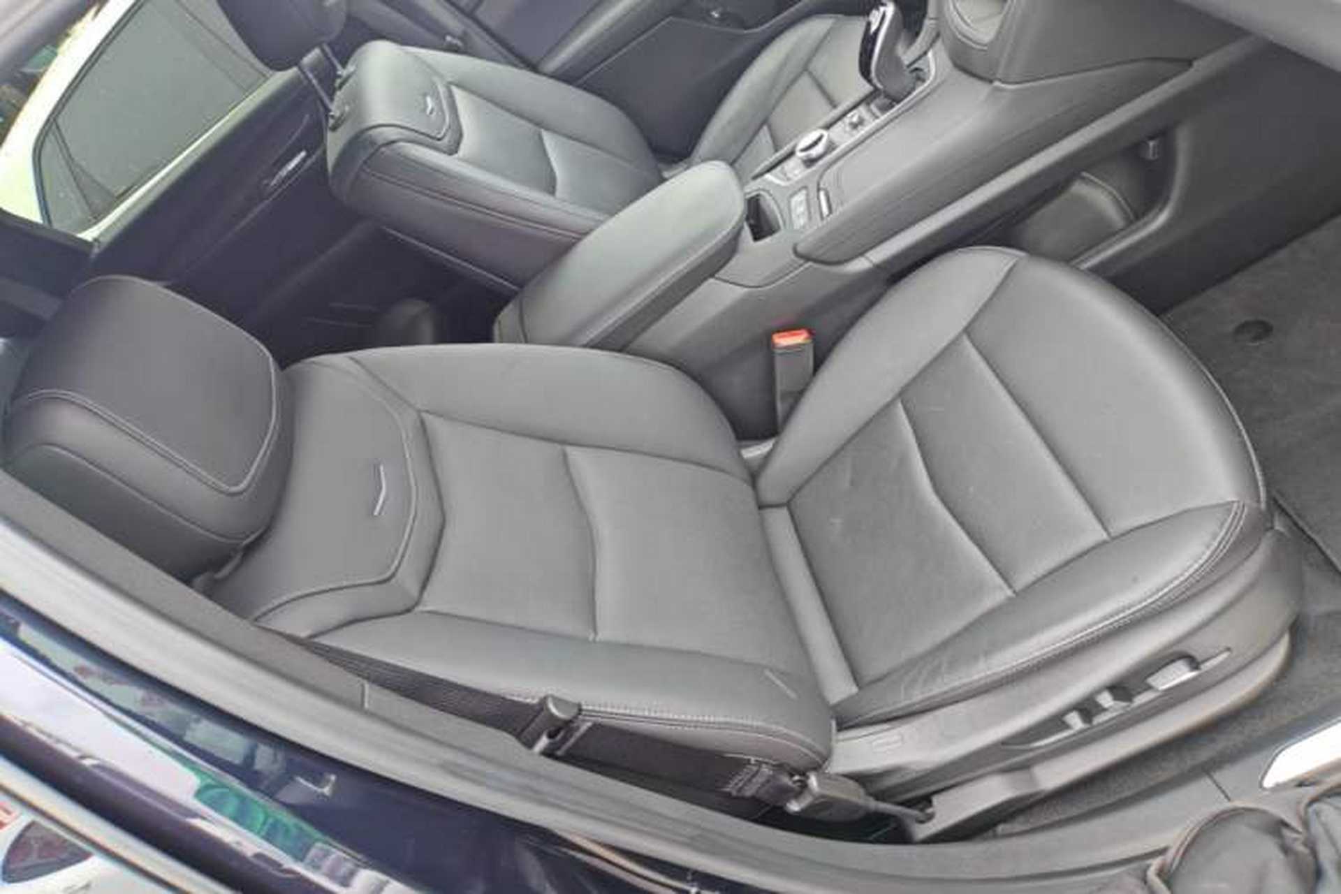 Used Cadillac XT5 2022 2.0T Four-Wheel Drive Luxury Version (Hummingbird Edition) Right Front Seat