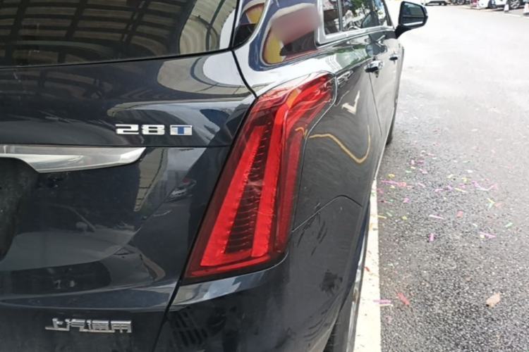 Used Cadillac XT5 2022 2.0T Two-Wheel Drive Luxury Version Right Rear Taillight