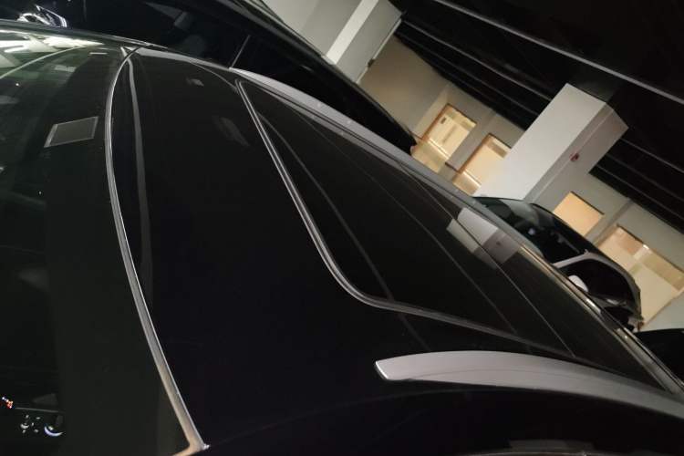 Used Cadillac XT5 2022 2.0T Two-Wheel Drive Luxury Version Roof