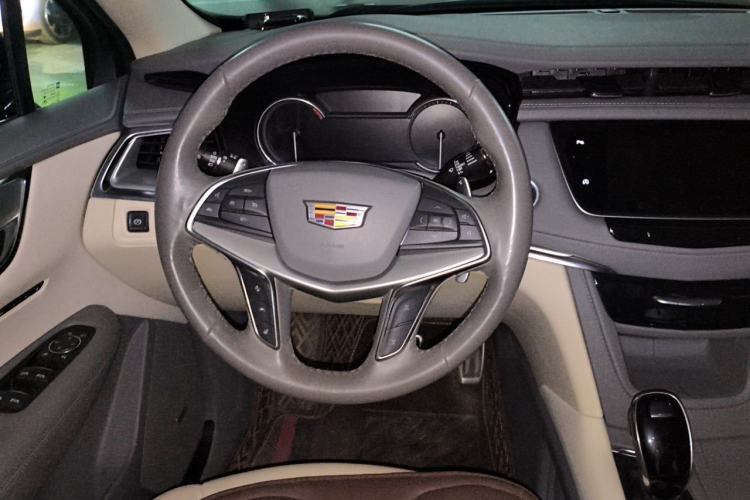 Used Cadillac XT5 2022 2.0T Four-Wheel Drive Luxury Version (Hummingbird Edition) Steering Wheel