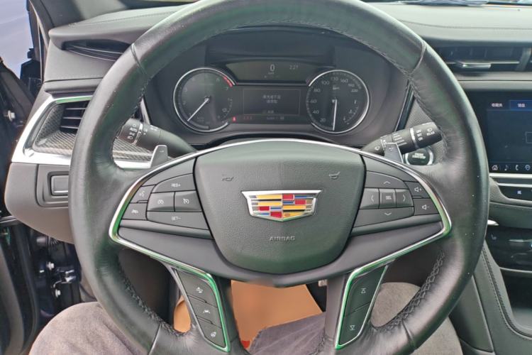 Used Cadillac XT5 2022 2.0T Four-Wheel Drive Luxury Version (Hummingbird Edition) Steering Wheel