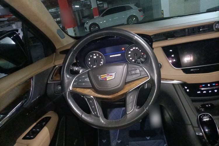 Used Cadillac XT5 2022 2.0T Four-Wheel Drive Platinum Edition Steering Wheel