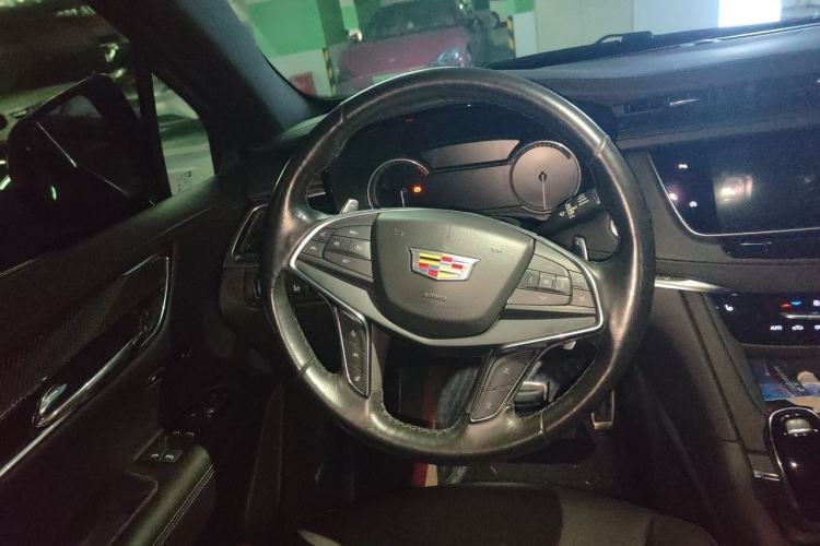 Used Cadillac XT5 2022 2.0T Four-Wheel Drive Luxury Version (Hummingbird Edition) Steering Wheel