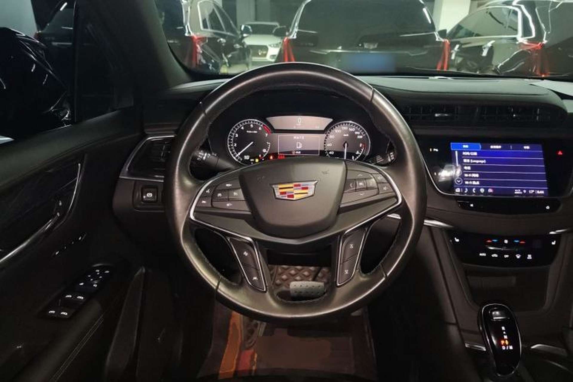 Used Cadillac XT5 2022 2.0T Two-Wheel Drive Luxury Version Steering Wheel