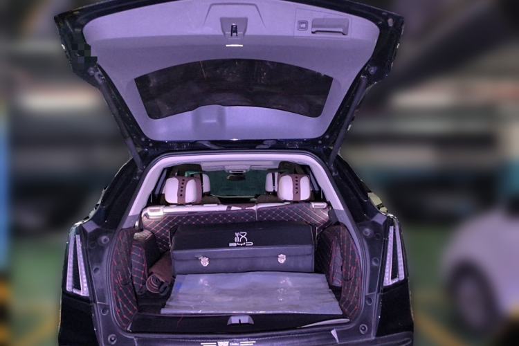 Used Cadillac XT5 2022 2.0T Four-Wheel Drive Luxury Version (Hummingbird Edition) Trunk