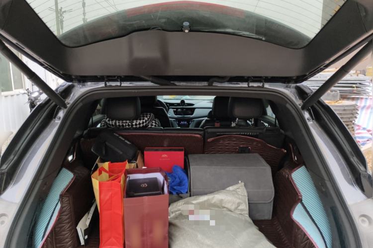 Used Cadillac XT5 2022 2.0T Four-Wheel Drive Premium Edition Trunk