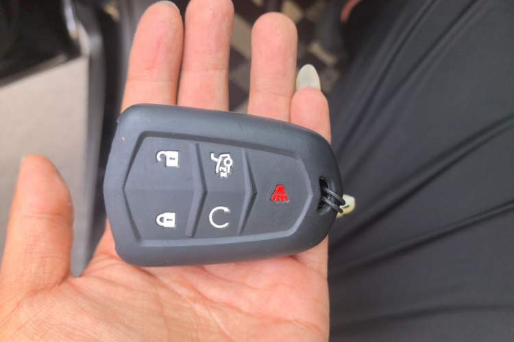 Used Cadillac XT5 2022 2.0T Four-Wheel Drive Platinum Edition Vehicle Key