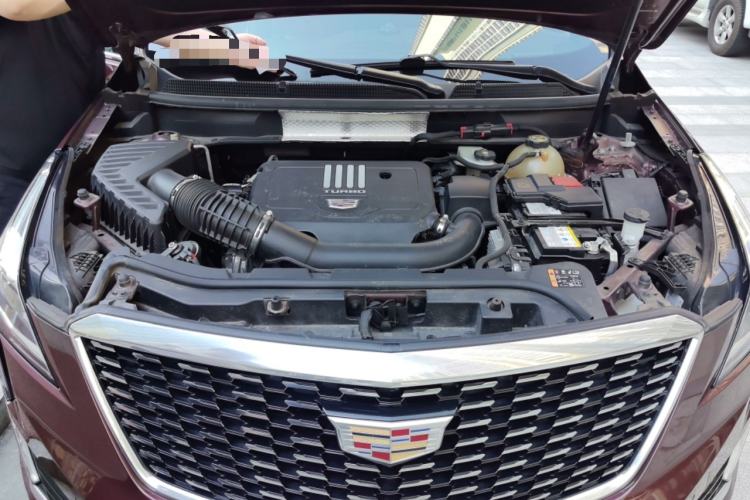 Used Cadillac XT5 2022 2.0T Two-Wheel Drive Luxury Version Engine Bay