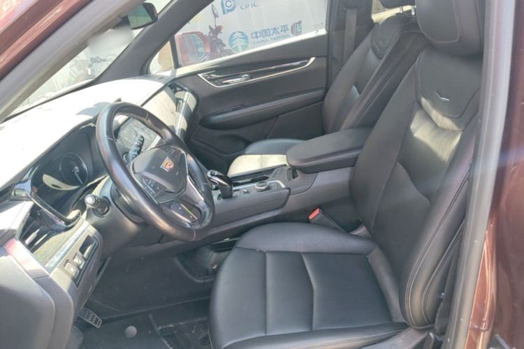 Used Cadillac XT5 2022 2.0T Two-Wheel Drive Luxury Version Left Front Seat