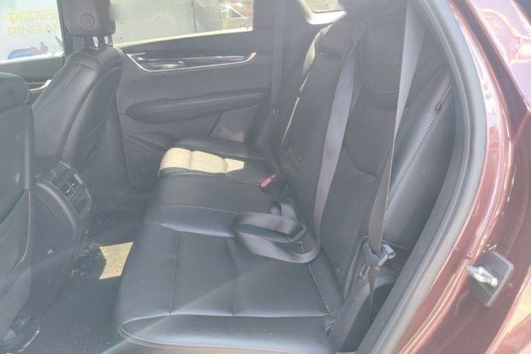 Used Cadillac XT5 2022 2.0T Two-Wheel Drive Luxury Version Left Rear Seat