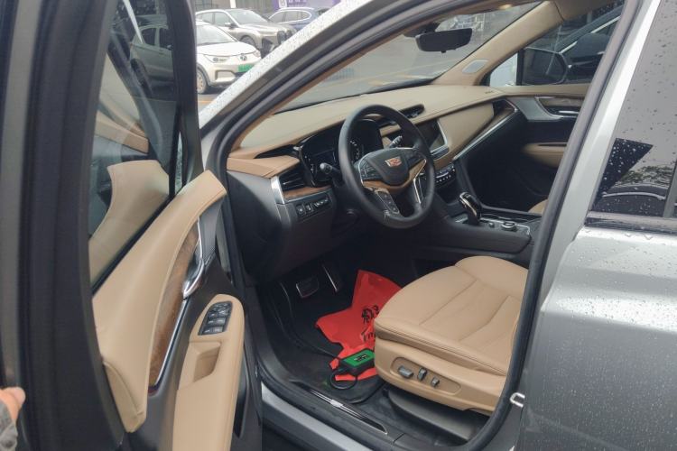 Used Cadillac XT5 2022 2.0T Four-Wheel Drive Platinum Edition Driver Seat