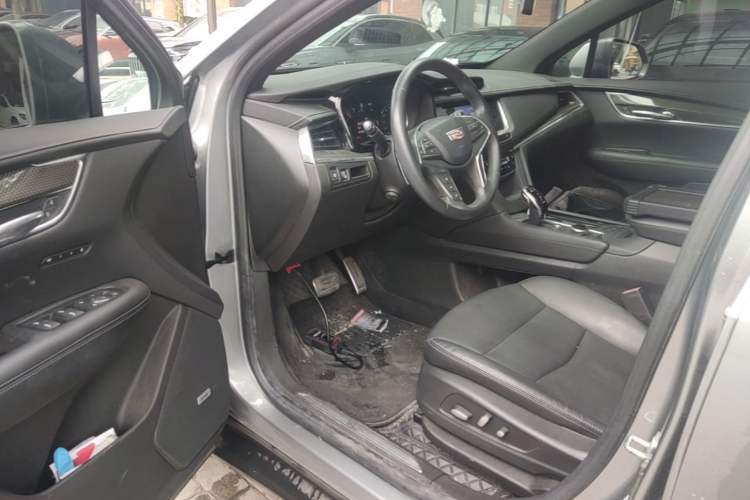 Used Cadillac XT5 2022 2.0T Four-Wheel Drive Luxury Version (Hummingbird Edition) Driver Seat