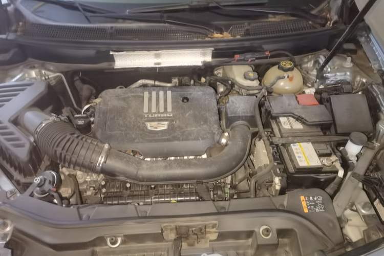 Used Cadillac XT5 2022 2.0T Four-Wheel Drive Luxury Version (Hummingbird Edition) Engine Bay